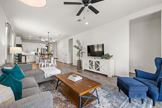 441 Gaida LOOP, Georgetown, TX 78628