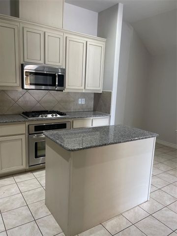 816 Cypress Hill Drive, Little Elm, TX 75068