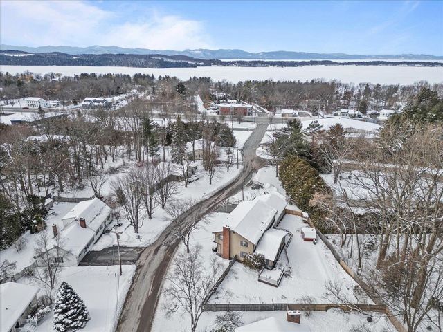 109 Juniper Ridge, Shelburne, VT 05445