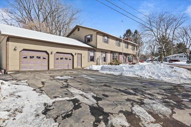 109 Juniper Ridge, Shelburne, VT 05445