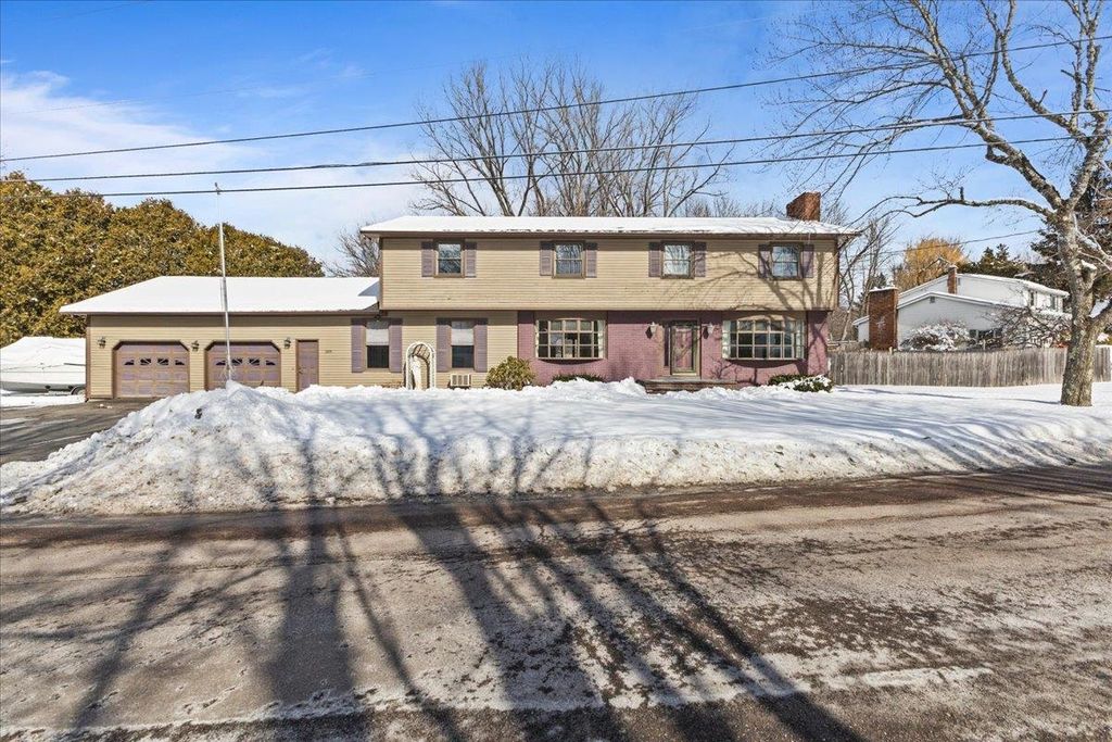 109 Juniper Ridge, Shelburne, VT 05445