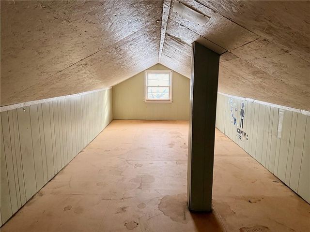 422 S Laura Street, Maryville, MO 64468