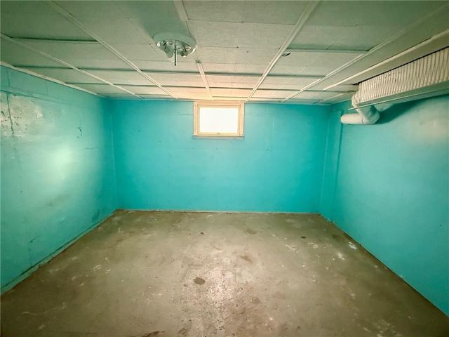 422 S Laura Street, Maryville, MO 64468