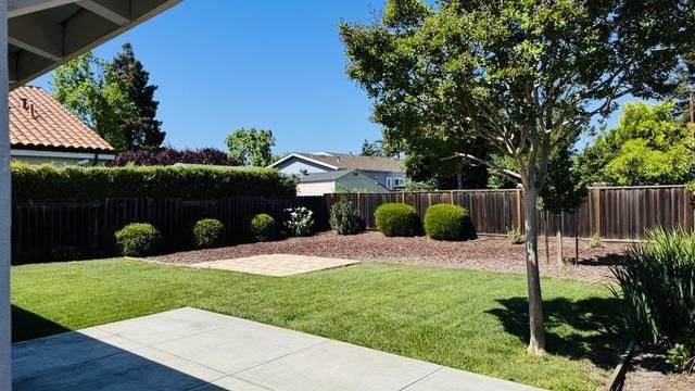 1772 San Luis Avenue, Mountain View, CA 94043