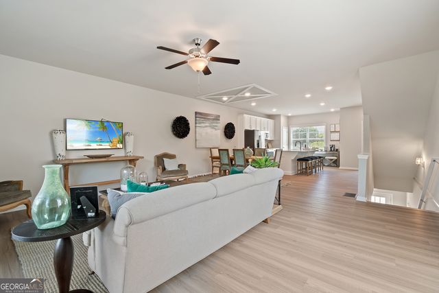 10 Mercury 28, Newnan, GA 30265