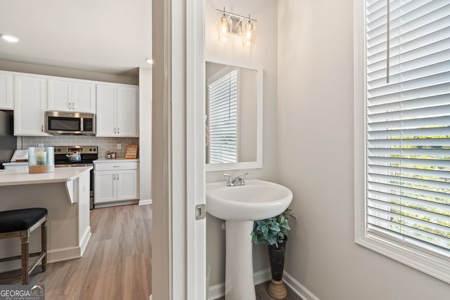 10 Mercury 28, Newnan, GA 30265