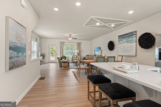 10 Mercury 28, Newnan, GA 30265