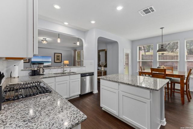 11335 Red Oak Turn, Helotes, TX 78023