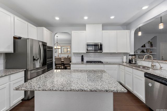 11335 Red Oak Turn, Helotes, TX 78023