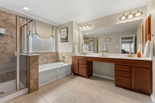 11335 Red Oak Turn, Helotes, TX 78023