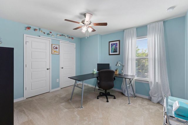 11335 Red Oak Turn, Helotes, TX 78023