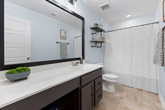 11335 Red Oak Turn, Helotes, TX 78023