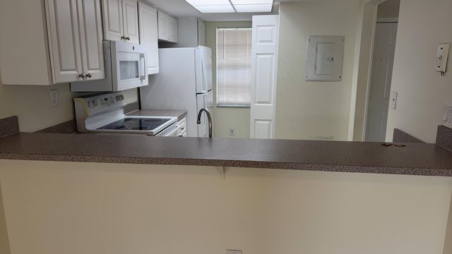 905 Southridge Road 204a, Delray Beach, FL 33444