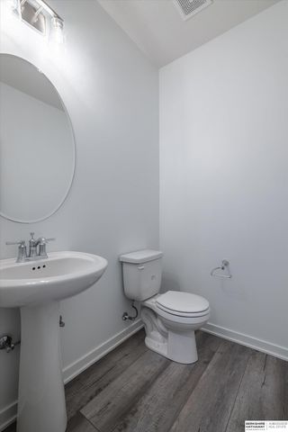 4406 S 212th Street, Omaha, NE 68022