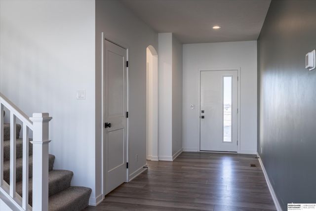 4406 S 212th Street, Omaha, NE 68022