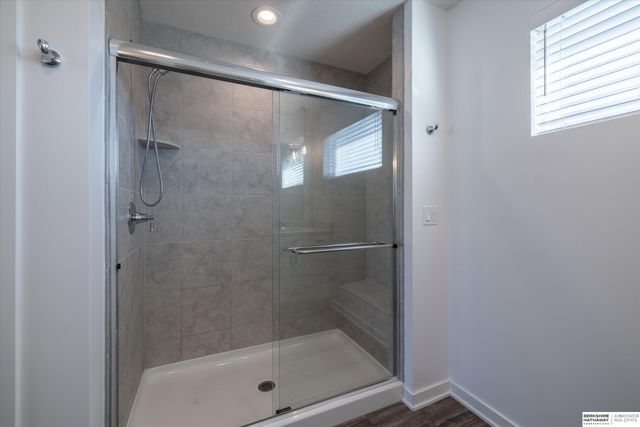 4406 S 212th Street, Omaha, NE 68022