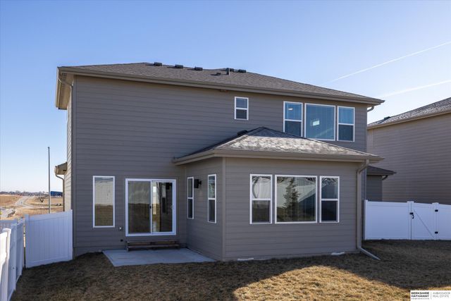 4406 S 212th Street, Omaha, NE 68022