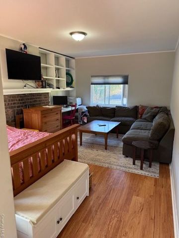 10 Front Street 1, Nyack, NY 10960