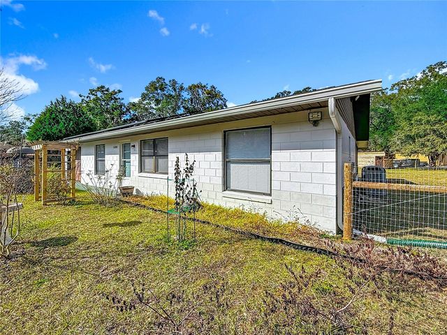 11859 W HIGHWAY 328, Ocala, FL 34482