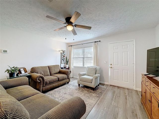 11859 W HIGHWAY 328, Ocala, FL 34482