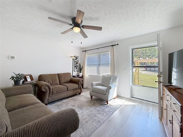 11859 W HIGHWAY 328, Ocala, FL 34482