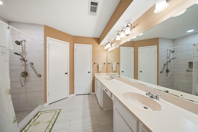 11906 Stillwater Drive, Houston, TX 77070