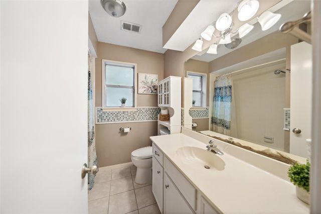 11906 Stillwater Drive, Houston, TX 77070