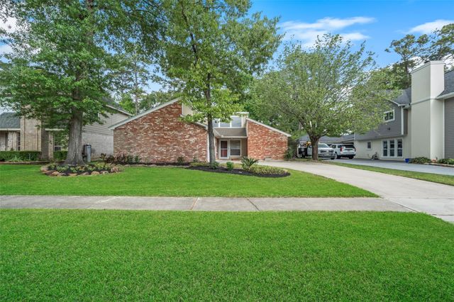 11906 Stillwater Drive, Houston, TX 77070