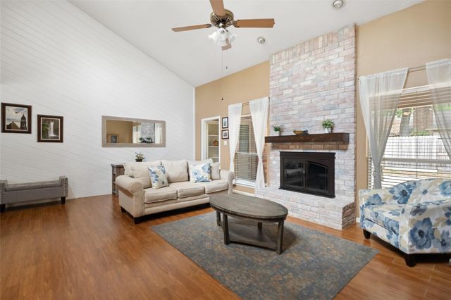 11906 Stillwater Drive, Houston, TX 77070