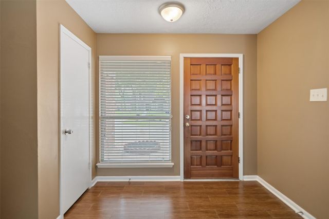 11906 Stillwater Drive, Houston, TX 77070