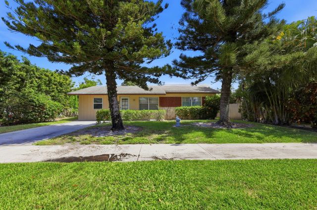 115 SE 11th Avenue, Boynton Beach, FL 33435