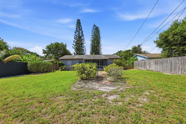 115 SE 11th Avenue, Boynton Beach, FL 33435