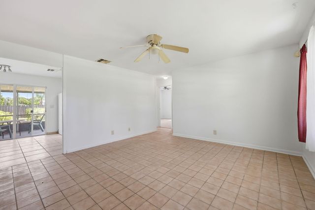 115 SE 11th Avenue, Boynton Beach, FL 33435