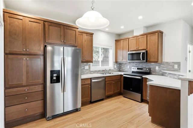 7317 Kelvin Avenue, Winnetka, CA 91306