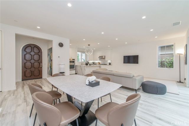 114 Toretta, Irvine, CA 92602