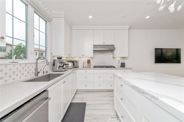 114 Toretta, Irvine, CA 92602