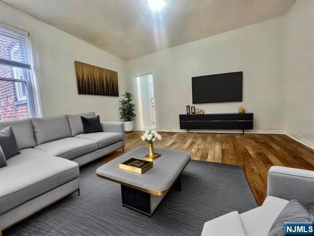 6045 Blvd 7E, West New York, NJ 07093