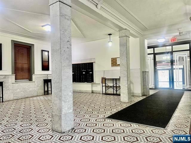 6045 Blvd 7E, West New York, NJ 07093