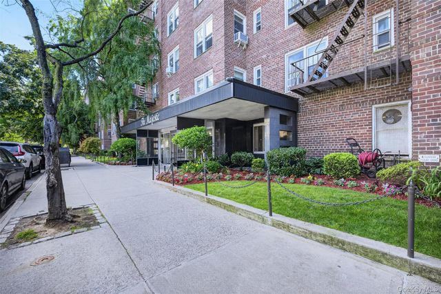 110-20 71 Avenue 408, Forest Hills, NY 11375