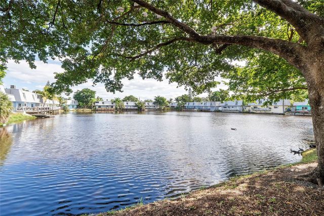 4050 NE 12th Terrace 39-2, Oakland Park, FL 33334