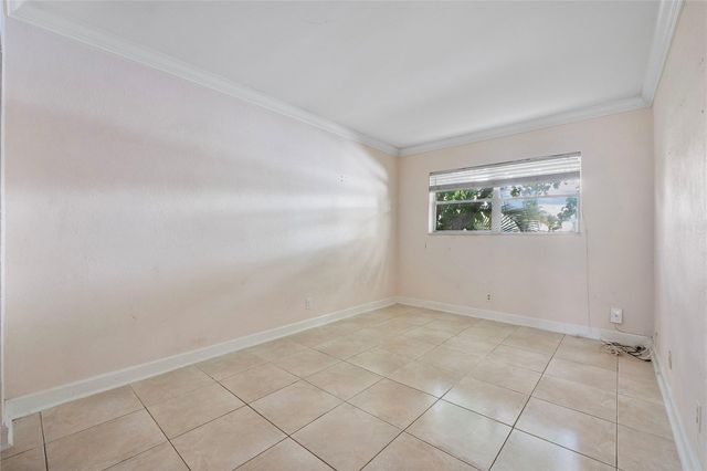 4050 NE 12th Terrace 39-2, Oakland Park, FL 33334