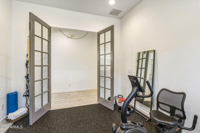 2819 E LOS GATOS Drive, Phoenix, AZ 85050