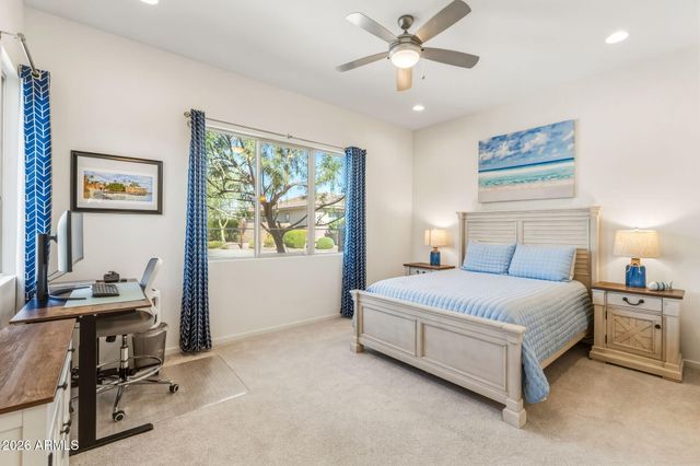 2819 E LOS GATOS Drive, Phoenix, AZ 85050