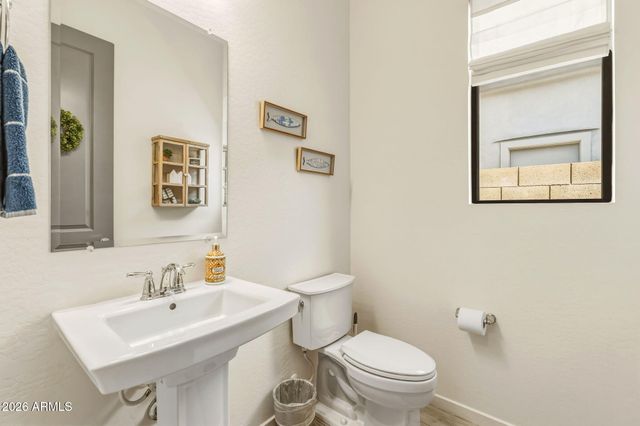 2819 E LOS GATOS Drive, Phoenix, AZ 85050