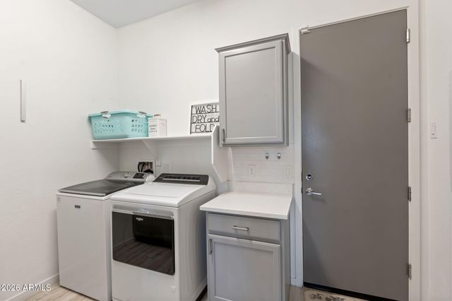 2819 E LOS GATOS Drive, Phoenix, AZ 85050