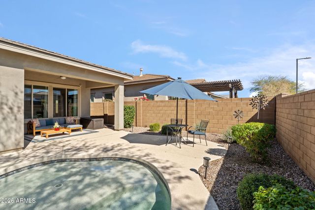 2819 E LOS GATOS Drive, Phoenix, AZ 85050