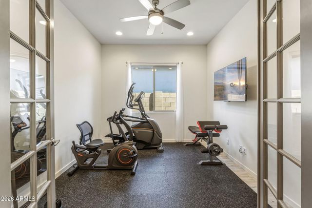 2819 E LOS GATOS Drive, Phoenix, AZ 85050