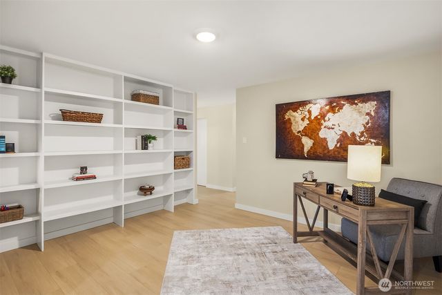 5702 218th Street SE, Woodinville, WA 98072