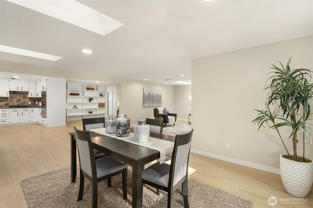 5702 218th Street SE, Woodinville, WA 98072