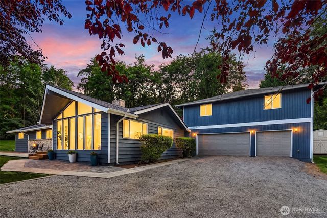 5702 218th Street SE, Woodinville, WA 98072